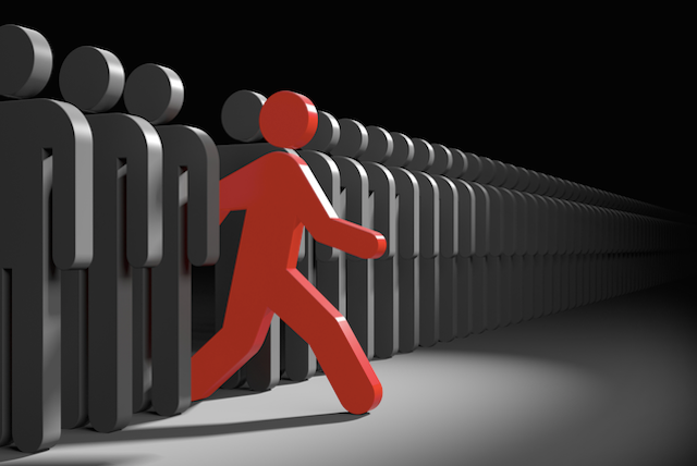 pillar content can help you standout from a crowd